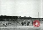 Standbild Landsberg Konzentrationslager Landsberg Deutschland, 1945, aus Sekunde 45 historischem Filmmaterial Videoclip 65675065439