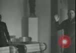 Standbild Kapitulation Konferenz Haar Deutschland, 1945, aus Sekunde 11 historischem Filmmaterial Videoclip 65675065441
