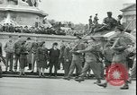 Standbild Sieg in Europa Tag London England Vereinigtes Königreich, 1945, aus Sekunde 9 historischem Filmmaterial Videoclip 65675065442