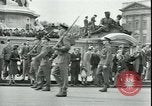 Standbild Sieg in Europa Tag London England Vereinigtes Königreich, 1945, aus Sekunde 10 historischem Filmmaterial Videoclip 65675065442