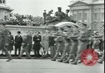 Standbild Sieg in Europa Tag London England Vereinigtes Königreich, 1945, aus Sekunde 12 historischem Filmmaterial Videoclip 65675065442