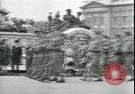 Standbild Sieg in Europa Tag London England Vereinigtes Königreich, 1945, aus Sekunde 13 historischem Filmmaterial Videoclip 65675065442