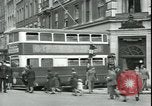 Immagine di La vittoria nella Giornata dell'Europa Londra Inghilterra Regno Unito, 1945, secondo 4 filmato di repertorio 65675065444