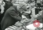 Immagine di La vittoria nella Giornata dell'Europa Londra Inghilterra Regno Unito, 1945, secondo 22 filmato di repertorio 65675065444