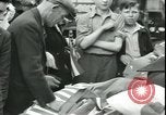 Immagine di La vittoria nella Giornata dell'Europa Londra Inghilterra Regno Unito, 1945, secondo 24 filmato di repertorio 65675065444