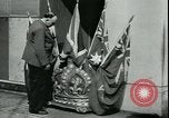 Immagine di La vittoria nella Giornata dell'Europa Londra Inghilterra Regno Unito, 1945, secondo 54 filmato di repertorio 65675065444
