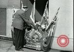 Immagine di La vittoria nella Giornata dell'Europa Londra Inghilterra Regno Unito, 1945, secondo 58 filmato di repertorio 65675065444