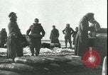 Standbild alliierten Soldaten litauischen vorne, 1942, aus Sekunde 11 historischem Filmmaterial Videoclip 65675065453