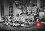 Image Officiers militaires allemands occupent des rangs de sièges avant pour une performance à un théâtre à Berlin Berlin Allemagne, 1941, de la seconde 36 séquences d'archives historiques vidéo 65675065466