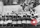 Image Officiers militaires allemands occupent des rangs de sièges avant pour une performance à un théâtre à Berlin Berlin Allemagne, 1941, de la seconde 50 séquences d'archives historiques vidéo 65675065466