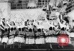 Image Officiers militaires allemands occupent des rangs de sièges avant pour une performance à un théâtre à Berlin Berlin Allemagne, 1941, de la seconde 51 séquences d'archives historiques vidéo 65675065466