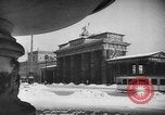 Image Porte de Brandebourg durant tempête à Berlin Allemagne Berlin Allemagne, 1941, de la seconde 9 séquences d'archives historiques vidéo 65675065467