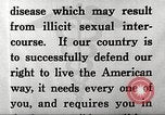 Standbild amerikanische Soldaten United States USA, 1941, aus Sekunde 58 historischem Filmmaterial Videoclip 65675065471