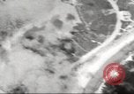 Standbild Doolittle Raid über Marcus Insel Marcus Island Pacific Ocean, 1942, aus Sekunde 14 historischem Filmmaterial Videoclip 65675065473
