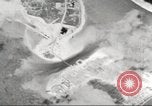 Standbild Doolittle Raid über Marcus Insel Marcus Island Pacific Ocean, 1942, aus Sekunde 18 historischem Filmmaterial Videoclip 65675065473