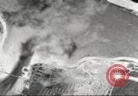 Standbild Doolittle Raid über Marcus Insel Marcus Island Pacific Ocean, 1942, aus Sekunde 25 historischem Filmmaterial Videoclip 65675065473