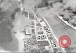 Standbild Doolittle Raid über Marcus Insel Marcus Island Pacific Ocean, 1942, aus Sekunde 29 historischem Filmmaterial Videoclip 65675065473