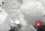 Standbild Doolittle Raid über Marcus Insel Marcus Island Pacific Ocean, 1942, aus Sekunde 35 historischem Filmmaterial Videoclip 65675065473
