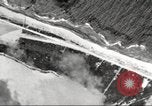 Standbild Doolittle Raid über Marcus Insel Marcus Island Pacific Ocean, 1942, aus Sekunde 43 historischem Filmmaterial Videoclip 65675065473