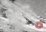Standbild Doolittle Raid über Marcus Insel Marcus Island Pacific Ocean, 1942, aus Sekunde 48 historischem Filmmaterial Videoclip 65675065473