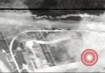 Standbild Doolittle Raid über Marcus Insel Marcus Island Pacific Ocean, 1942, aus Sekunde 56 historischem Filmmaterial Videoclip 65675065473