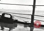 Standbild Task Force 16 mit Doolittle raiders im Gange Zweiten Weltkrieg Pazifik, 1942, aus Sekunde 24 historischem Filmmaterial Videoclip 65675065474