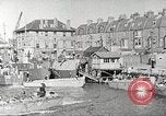 Immagine di Le truppe USA in landing craft traghettato per navi da trasporto Weymouth England Regno Unito, 1944, secondo 37 filmato di repertorio 65675065479
