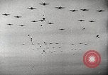 Immagine di Il D-day durante lo sbarco in Normandia della seconda guerra mondiale Normandia Francia, 1944, secondo 27 filmato di repertorio 65675065481