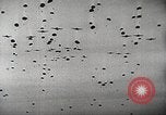Immagine di Il D-day durante lo sbarco in Normandia della seconda guerra mondiale Normandia Francia, 1944, secondo 42 filmato di repertorio 65675065481