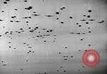 Immagine di Il D-day durante lo sbarco in Normandia della seconda guerra mondiale Normandia Francia, 1944, secondo 44 filmato di repertorio 65675065481