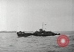 Immagine di Sbarco in Normandia durante la seconda guerra mondiale Normandia Francia, 1944, secondo 8 filmato di repertorio 65675065482