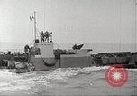 Immagine di Sbarco in Normandia durante la seconda guerra mondiale Normandia Francia, 1944, secondo 17 filmato di repertorio 65675065482
