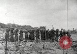 Immagine di Scene di Omaha Beach dopo essendo fissato nella seconda guerra mondiale Normandia Francia, 1944, secondo 9 filmato di repertorio 65675065483