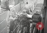 Immagine di Scene di Omaha Beach dopo essendo fissato nella seconda guerra mondiale Normandia Francia, 1944, secondo 52 filmato di repertorio 65675065483