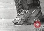 Immagine di Americano di rinforzi di truppa di terra in Normandia Normandia Francia, 1944, secondo 26 filmato di repertorio 65675065484