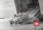Immagine di Americano di rinforzi di truppa di terra in Normandia Normandia Francia, 1944, secondo 27 filmato di repertorio 65675065484