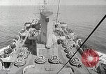 Standbild deutschen Kriegsgefangenen aus der Normandie Atlantik, 1944, aus Sekunde 47 historischem Filmmaterial Videoclip 65675065486
