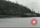 Standbild Reinigung von Canal Panama Canal, 1916, aus Sekunde 29 historischem Filmmaterial Videoclip 65675065536