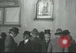 Standbild Botschafter Henry P Fletcher kommt in Mexiko Laredo Mexiko, 1917, aus Sekunde 27 historischem Filmmaterial Videoclip 65675065544