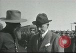Standbild Botschafter Henry P Fletcher kommt in Mexiko Laredo Mexiko, 1917, aus Sekunde 34 historischem Filmmaterial Videoclip 65675065544
