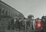 Standbild Botschafter Henry P Fletcher kommt in Mexiko Laredo Mexiko, 1917, aus Sekunde 48 historischem Filmmaterial Videoclip 65675065544