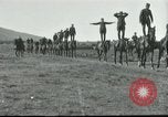 Standbild griechische Soldaten Athen Griechenland, 1915, aus Sekunde 4 historischem Filmmaterial Videoclip 65675065545