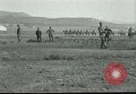 Standbild griechische Soldaten Athen Griechenland, 1915, aus Sekunde 30 historischem Filmmaterial Videoclip 65675065545