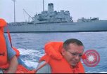 Standbild amerikanische Schiffe Sao Miguel Island Azoren, 1968, aus Sekunde 17 historischem Filmmaterial Videoclip 65675065557