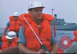 Standbild amerikanische Schiffe Sao Miguel Island Azoren, 1968, aus Sekunde 26 historischem Filmmaterial Videoclip 65675065557