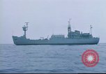 Standbild amerikanische Schiffe Sao Miguel Island Azoren, 1968, aus Sekunde 40 historischem Filmmaterial Videoclip 65675065557