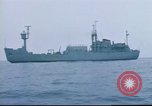 Standbild amerikanische Schiffe Sao Miguel Island Azoren, 1968, aus Sekunde 47 historischem Filmmaterial Videoclip 65675065557