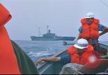 Standbild amerikanische Schiffe Sao Miguel Island Azoren, 1968, aus Sekunde 57 historischem Filmmaterial Videoclip 65675065557