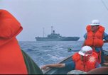 Standbild amerikanische Schiffe Sao Miguel Island Azoren, 1968, aus Sekunde 58 historischem Filmmaterial Videoclip 65675065557