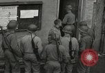 Image des soldats américains Lunéville France, 1944, de la seconde 22 séquences d'archives historiques vidéo 65675065577